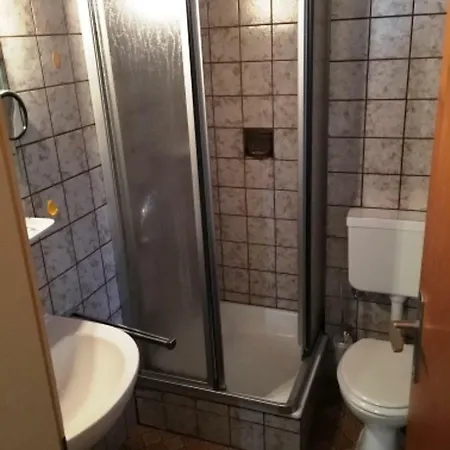 Privat bolig Wg - Monteurzimmer - Frei - Mobliertes *
