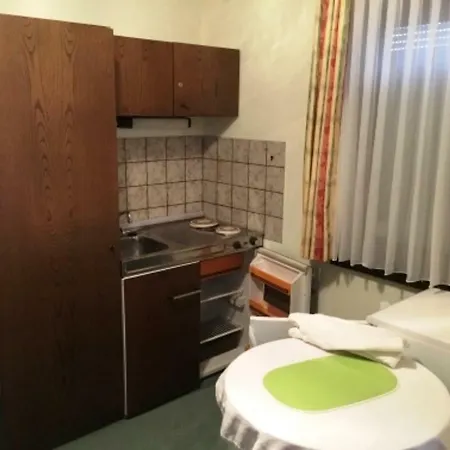 Privat bolig Wg - Monteurzimmer - Frei - Mobliertes *